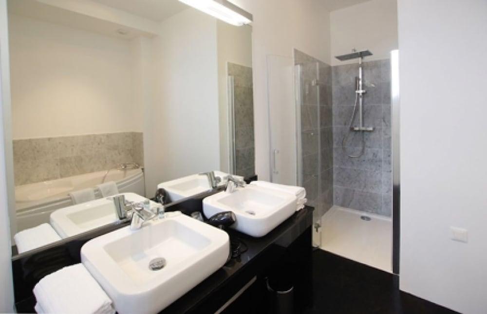 Hotel Le Manoir La Rochelle (Charente-Maritime)